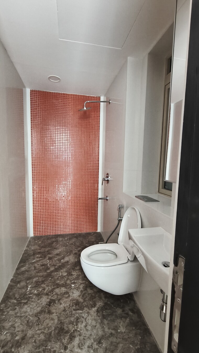 Attached Bathroom, lodha-kiara 2 Bedroom 932 Sq.Ft. Apartment In Worli Mumbai 9377719