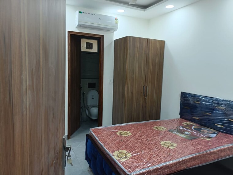 Bedroom, karol bagh Pg For Boys & Girls In Karol Bagh 9377667