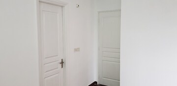 Bathroom in 4 BHK Apartment at BPTP Discovery Park, Sector 80 – for Rent