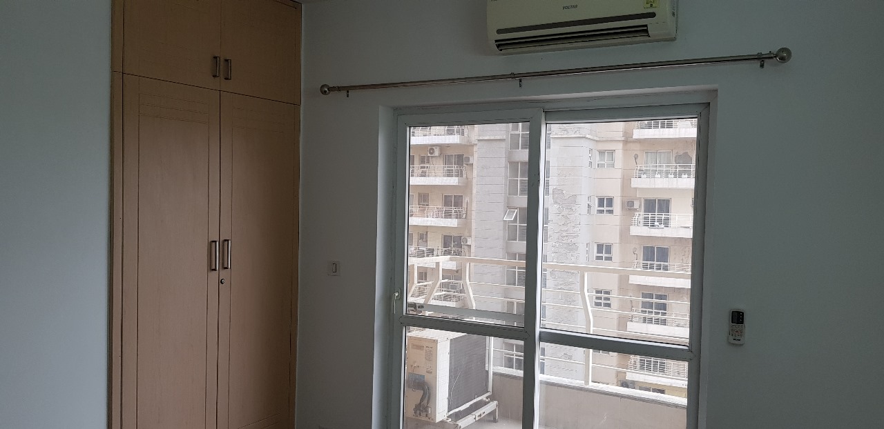 4 BHK + Pooja Room 2250 Sq.Ft. Apartment in BPTP Discovery Park