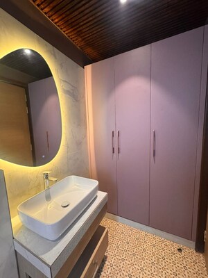Bathroom in 1 BHK Builder Floor at Sector 57 – for Rent