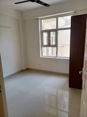 2 BHK Apartment For Sale in Shree Vardhman Mantra, Sector 67