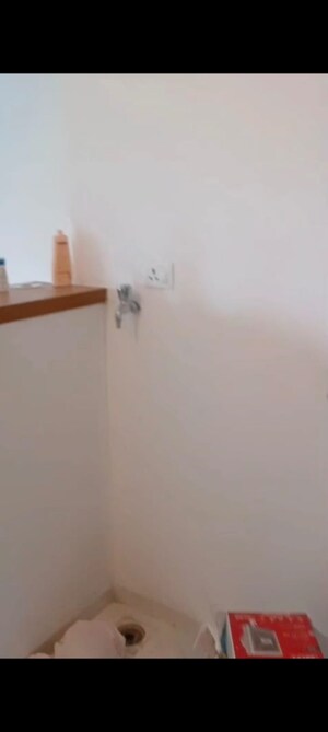 Room in 2 BHK Apartment at VTP HiLife, Wakad – for Rent