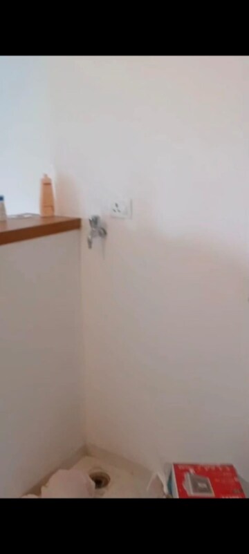 Room in 2 BHK Apartment at VTP HiLife, Wakad – for Rent