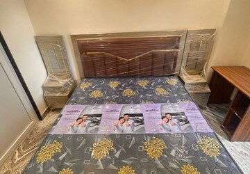 Bedroom in 1 BHK Builder Floor at Sector 57 – for Rent