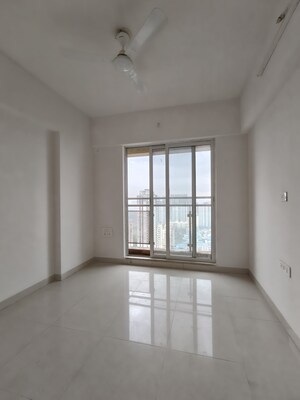 Room in 3 BHK Apartment at Ashar Sapphire, Kapur Bawdi – for Sale