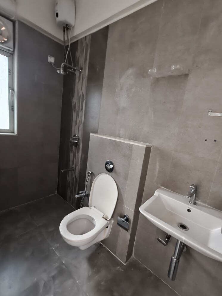 Bathroom, ashar-sapphire 3 Bedroom 1296 Sq.Ft. Apartment In Kapur Bawdi Thane 9377966