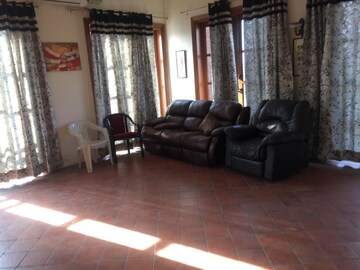 Living Room in 6 BHK Independent House at Sector 22 – for Sale