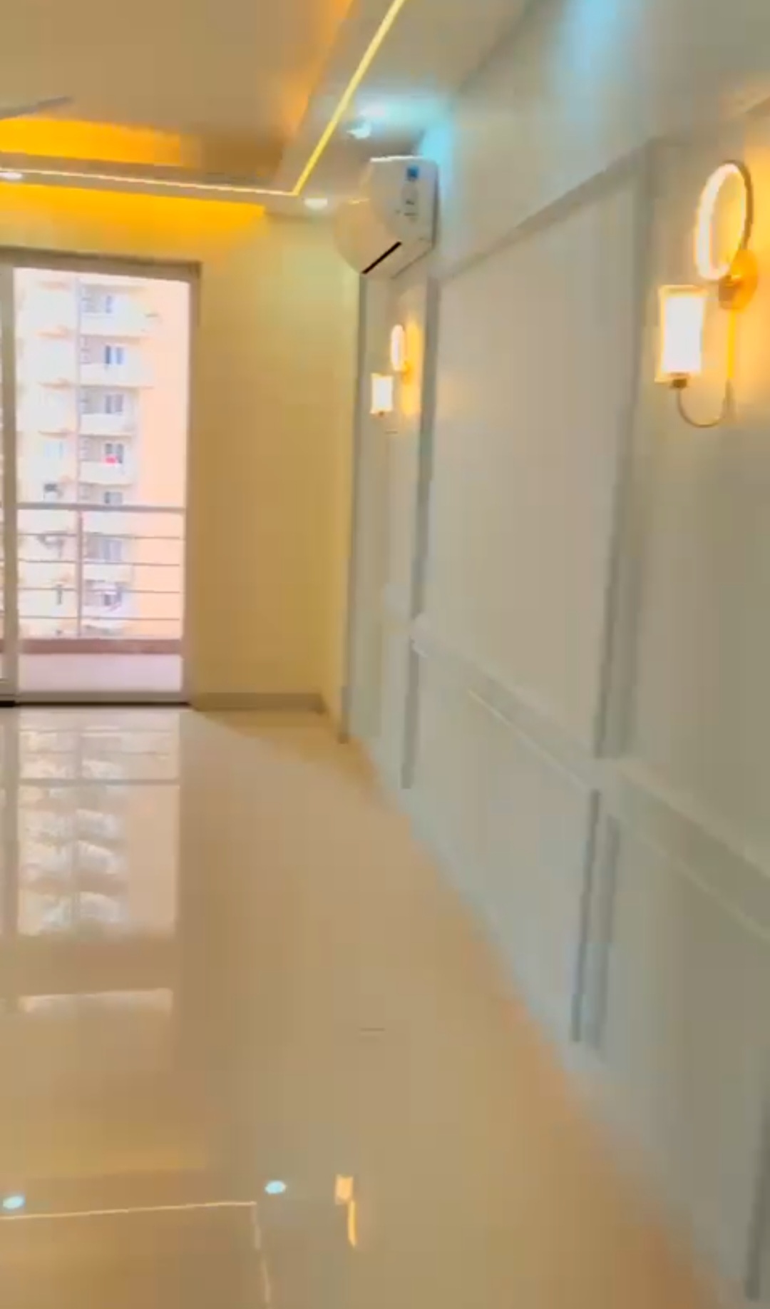 3 BHK + Servant Room 1900 Sq.Ft. Apartment in Capital Residency 360