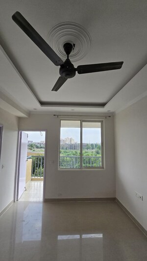 Room in 4 BHK Apartment at Sare Home, Sector 92 – for Rent