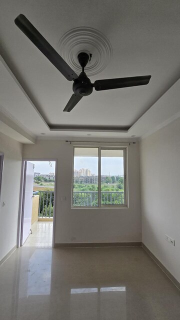 Room in 4 BHK Apartment at Sare Home, Sector 92 – for Rent