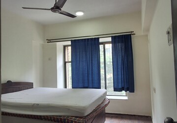 Furnished Amenities in 2 BHK Apartment at Ekta Meadows, Borivali East – for Rent