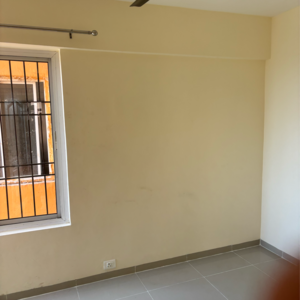 Room in 3 BHK Apartment at Wave Dream Homes, Wave City – for Rent