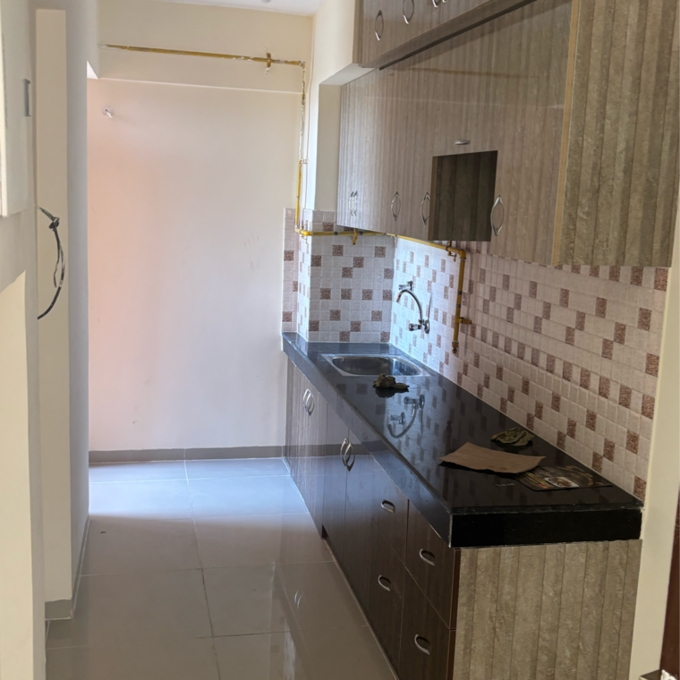 Bathroom, wave-dream-homes 3 Bedroom 1055 Sq.Ft. Apartment In Wave City Ghaziabad 9378063