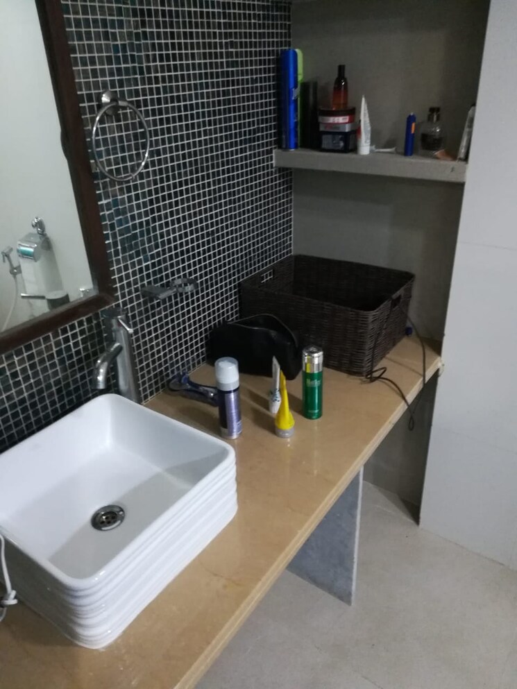 Team Area, andheri west 3 Bedroom 1450 Sq.Ft. Apartment In Andheri West Mumbai 9378026