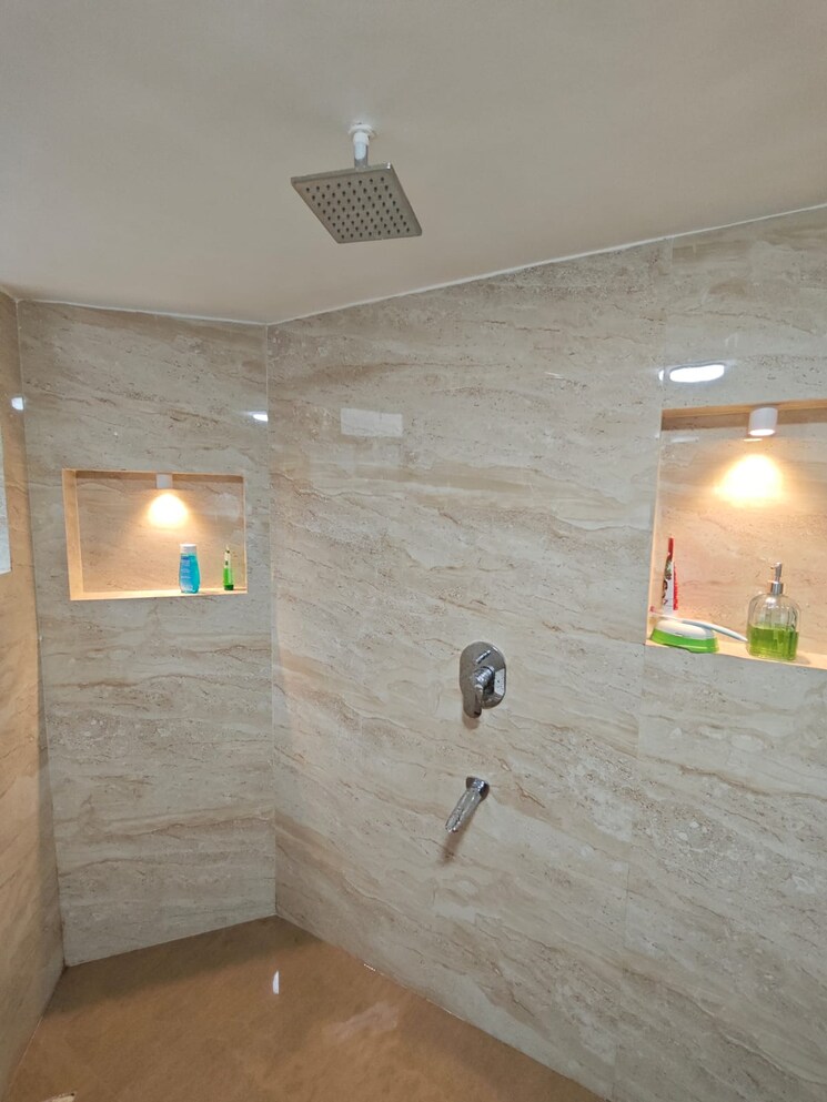Bathroom, worli Pg For Boys & Girls In Worli 9378081