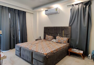 1 BHK Builder Floor For Rent in Sector 43