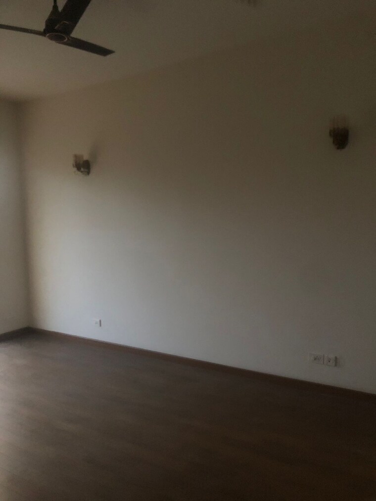 Room, bptp-astaire-gardens 4 Bedroom 2000 Sq.Ft. Apartment In Sector 70a Gurgaon 9378082