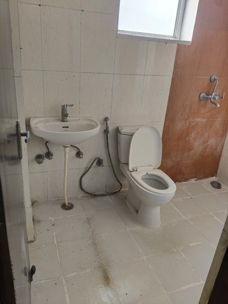 Bathroom, manglam-aanchal 4 Bedroom 1590 Sq.Ft. Apartment In Jhotwara Road Jaipur 9378204