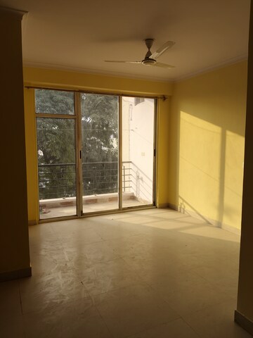 Room in 4 BHK Apartment at Manglam Aanchal, Jhotwara Road – for Rent