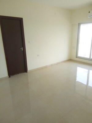 Room in 2 BHK Apartment at Ruparel Orion, Chembur – for Rent