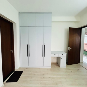 Room in 3 BHK Apartment at Shapoorji Pallonji Joyville Phase 3, Sector 102 – for Rent