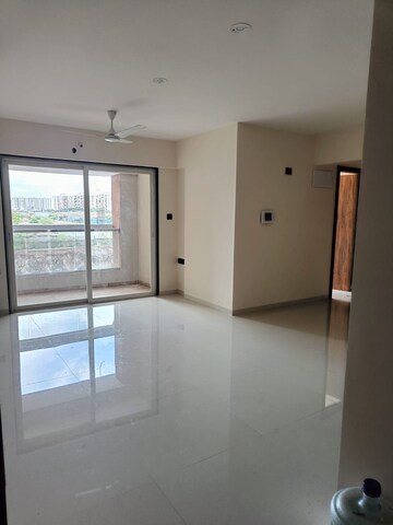 Room in 2 BHK Apartment at Krishna Amorapolis, Dhanori – for Rent