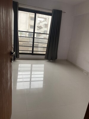 Room in 3 BHK Apartment at Navrangpura – for Rent