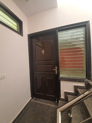 Furnished Amenities in 3 BHK Builder Floor at Sector 57 – for Rent