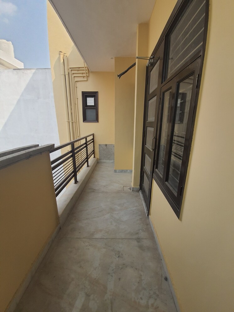 undefined, sector 57 3 Bedroom 204 Sq.Yd. Builder Floor In Sector 57 Gurgaon 9378258