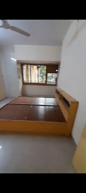 Furnished Amenities in 1 BHK Apartment at Troika Apartment, Andheri West – for Rent