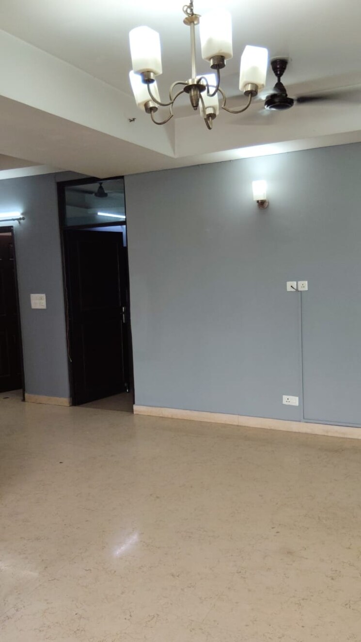 Room, mahagun-maple 3 Bedroom 1575 Sq.Ft. Apartment In Sector 50 Noida 9378329