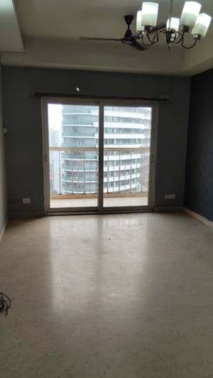 Room in 3 BHK Apartment at Mahagun Maple, Sector 50 – for Rent