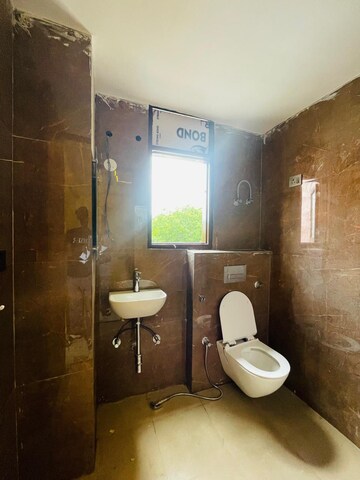 Bathroom in 1.5 BHK Builder Floor at Saket – for Rent