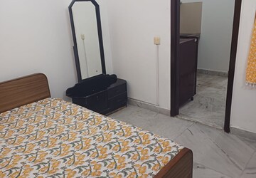 Bedroom in 1 BHK Builder Floor at Ashok Nagar – for Rent