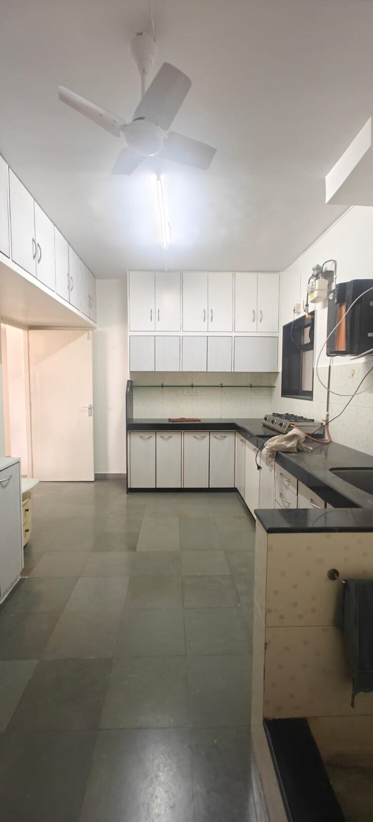 Kitchen, cuffe parade 3 Bedroom 1650 Sq.Ft. Apartment In Cuffe Parade Mumbai 9378470