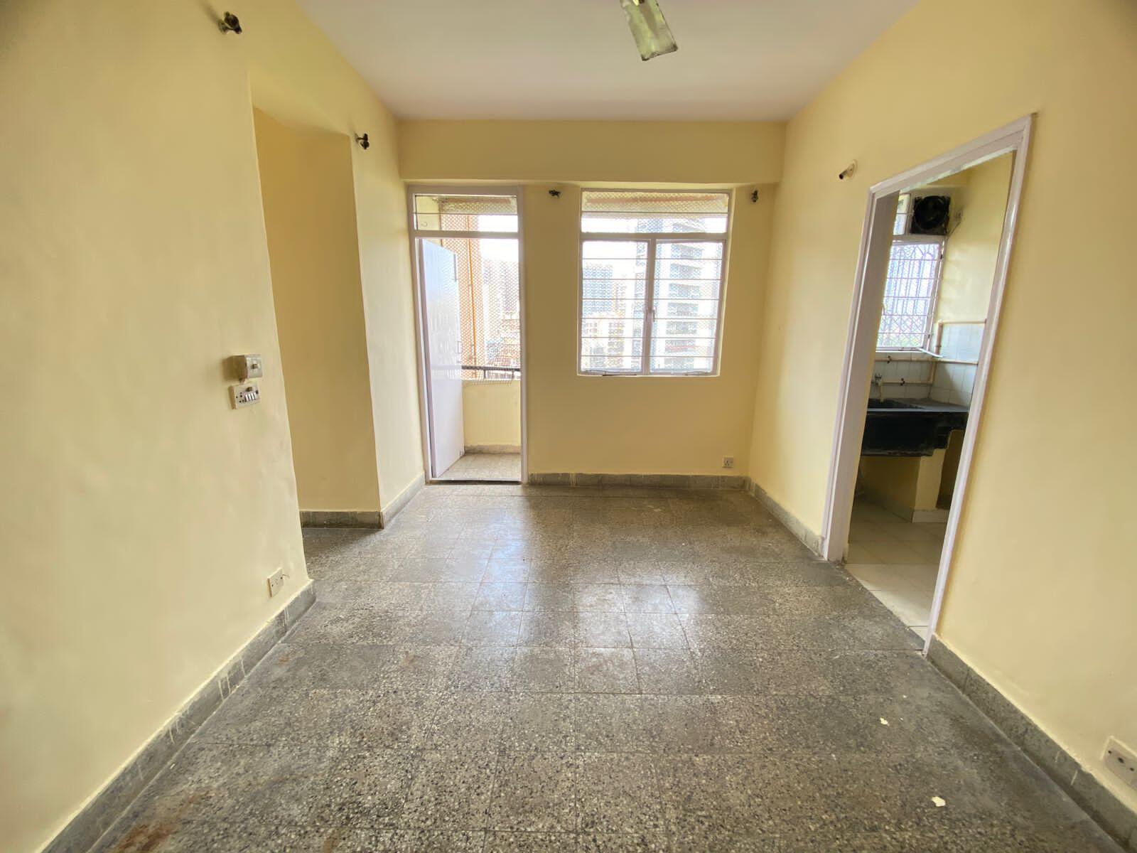 2 BHK 850 Sq.Ft. Apartment in Jalvayu Vihar Phase 2 and 3