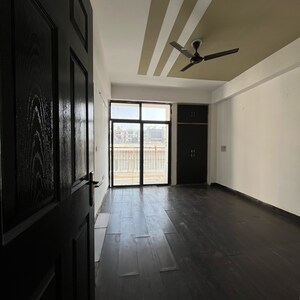 2 BHK Apartment For Rent in Ajnara Integrity, Sehani Khurd