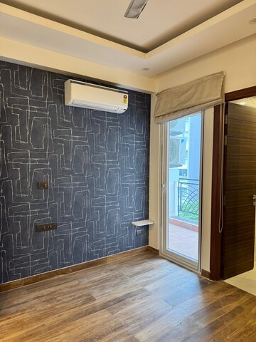 Room in 3 BHK Apartment at Anant Raj Ashok Estate, Sector 63a – for Rent