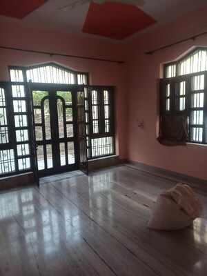 Living Room in 2 BHK Builder Floor at Sector 21d – for Rent