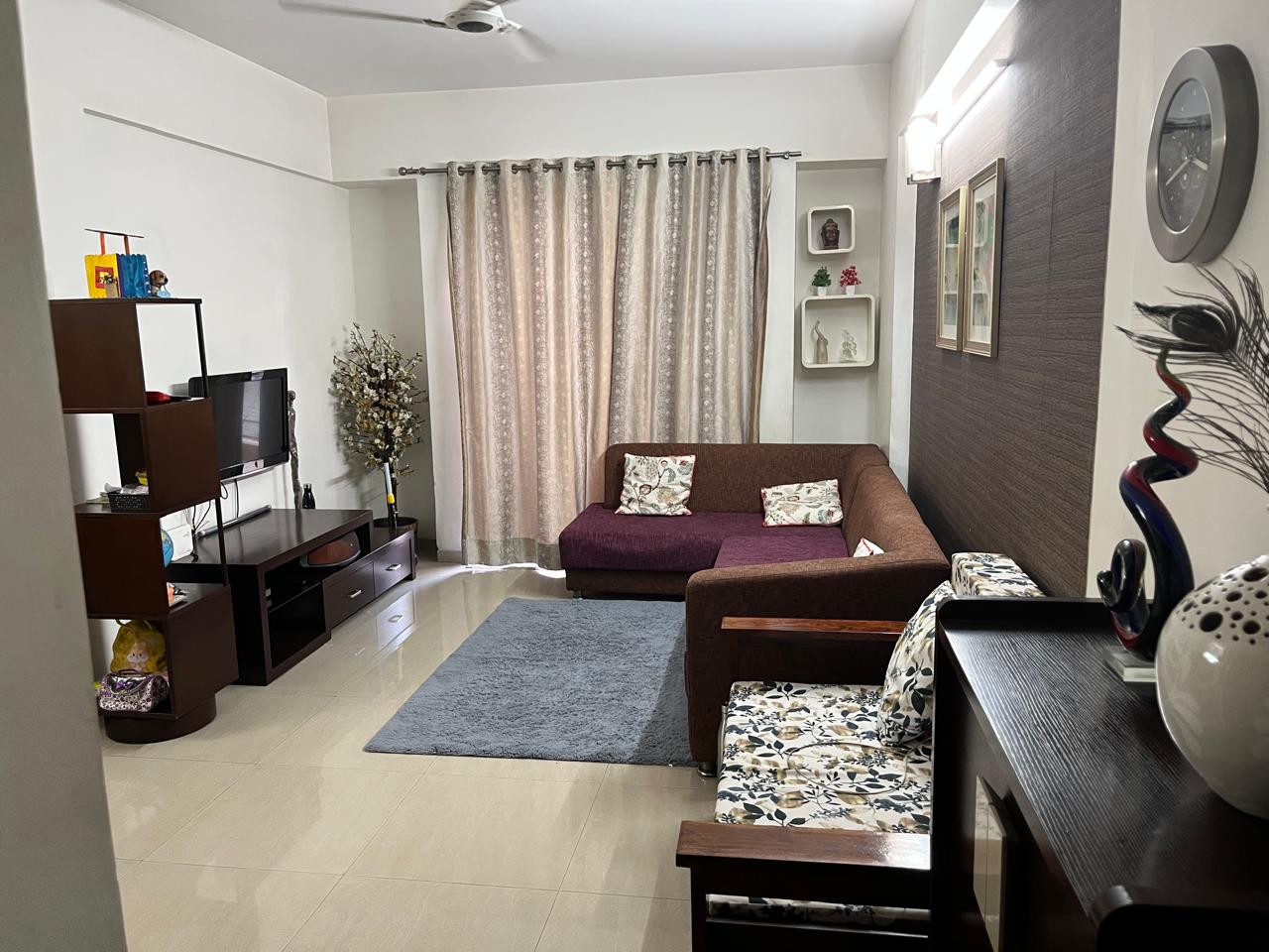 2 BHK + Pooja Room Apartment For Rent in Gulmohar Goldcoast