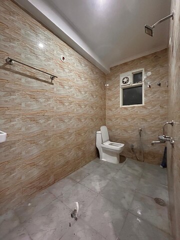 Bathroom in 2 BHK Builder Floor at Palm Residency Chhatarpur, Chattarpur – for Rent