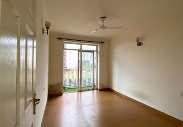 Room in 3 BHK Builder Floor at Lb Nagar – for Rent