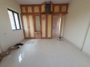 Room in 2 BHK Apartment at Star Gaze Apartment, Dhanori – for Rent