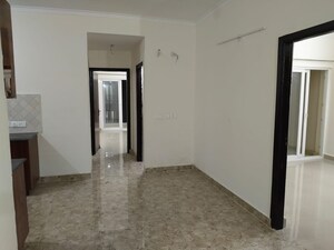 Room in 3.5 BHK Apartment at Amrapali Terrace Homes, Tech Zone 4 Greater Noida – for Sale