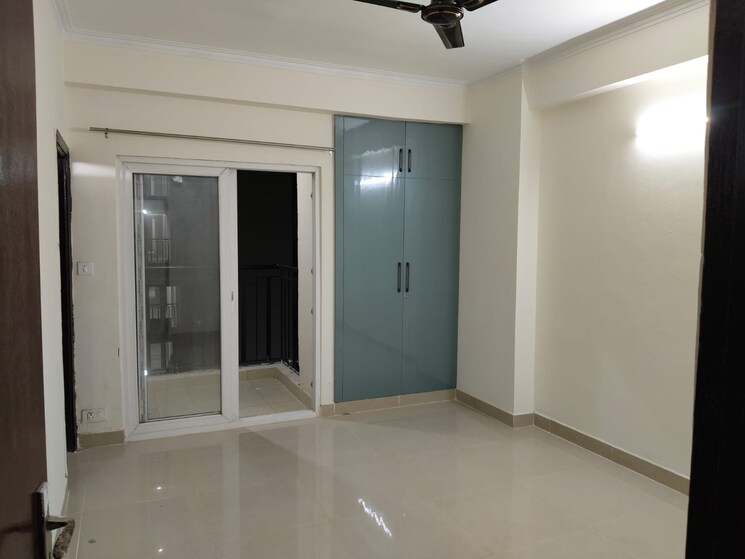 Room, amrapali-terrace-homes 3.5 Bedroom 1600 Sq.Ft. Apartment In Tech Zone 4 Greater Noida Greater Noida 9378924