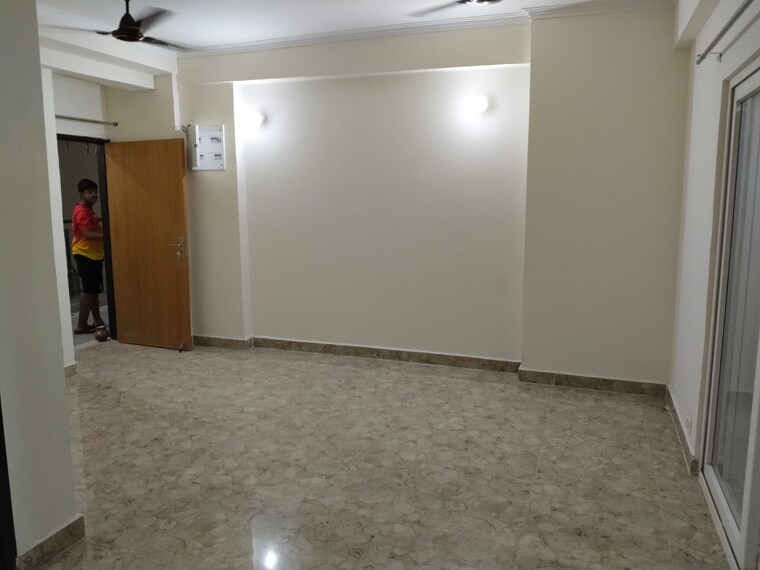 Room, amrapali-terrace-homes 3.5 Bedroom 1600 Sq.Ft. Apartment In Tech Zone 4 Greater Noida Greater Noida 9378924