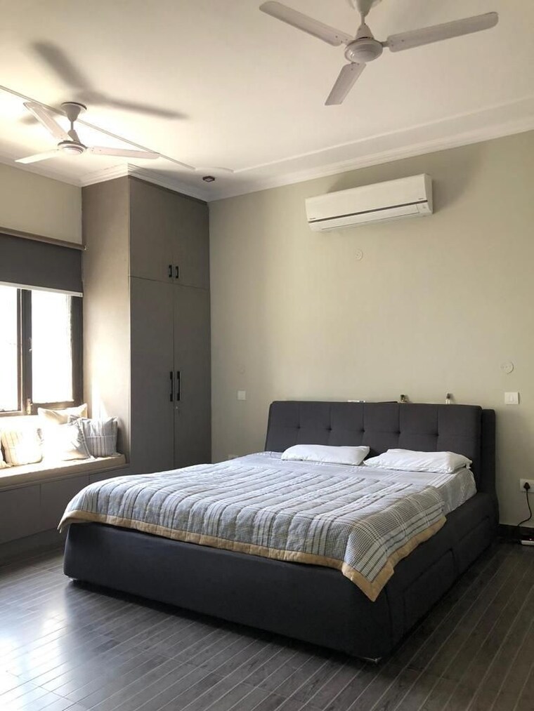 Bedroom, dlf-royale-residences 3 Bedroom 155 Sq.Yd. Independent House In Dlf Phase I Gurgaon 9378897