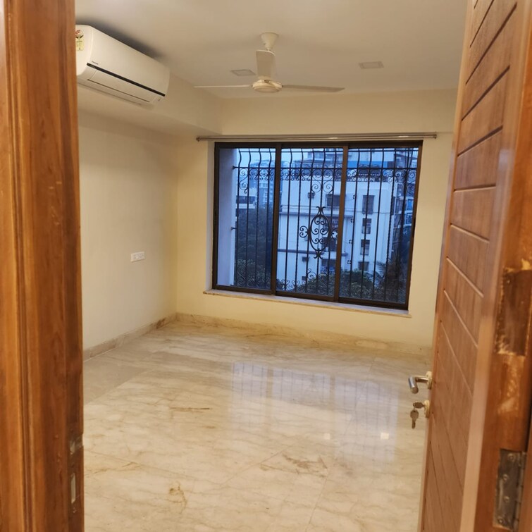 Cover Image, santacruz west 2 Bedroom 888 Sq.Ft. Apartment In Santacruz West Mumbai 9378982