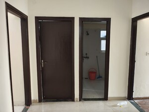 Building Lobby in 3 BHK Apartment at BPTP Parkland, Sector 75 – for Rent